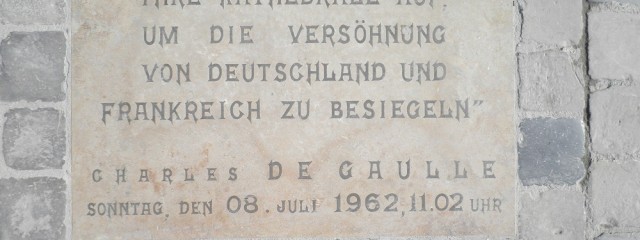 Erinnerung an den Besuch Konrad Adenauers und Charle de Gaulles in Reims am 8. Juli 1962