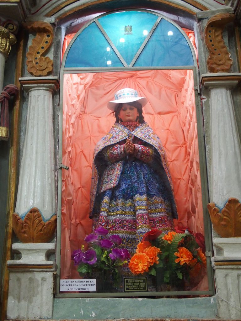 Chivay Kirche Impressionen